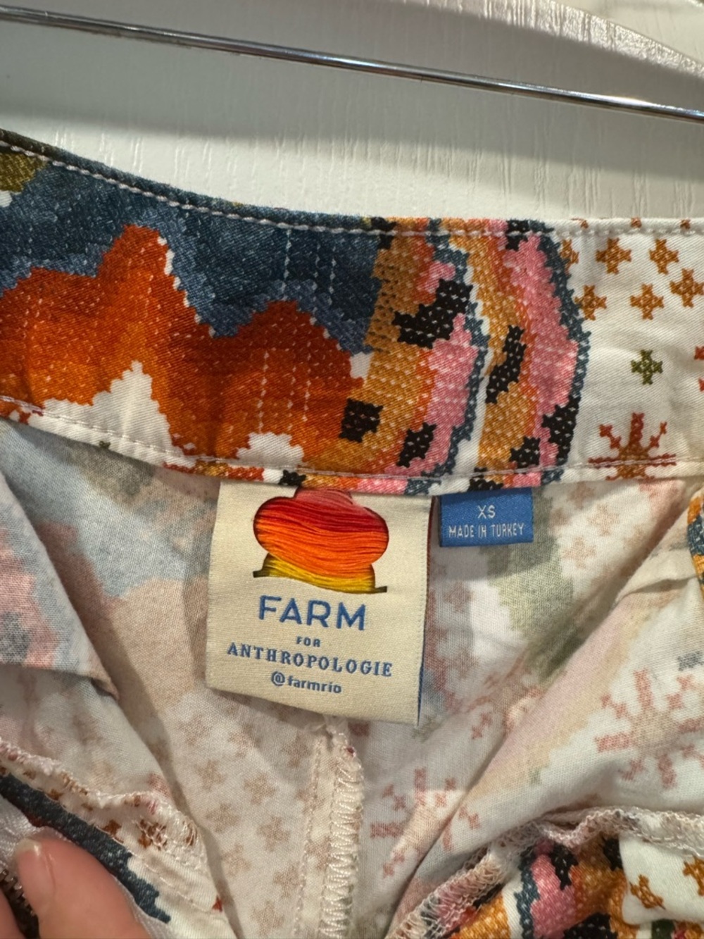 Farm Rio Anthropologie Macaw Tropical Printed Shorts XS - Picture 4 of 5